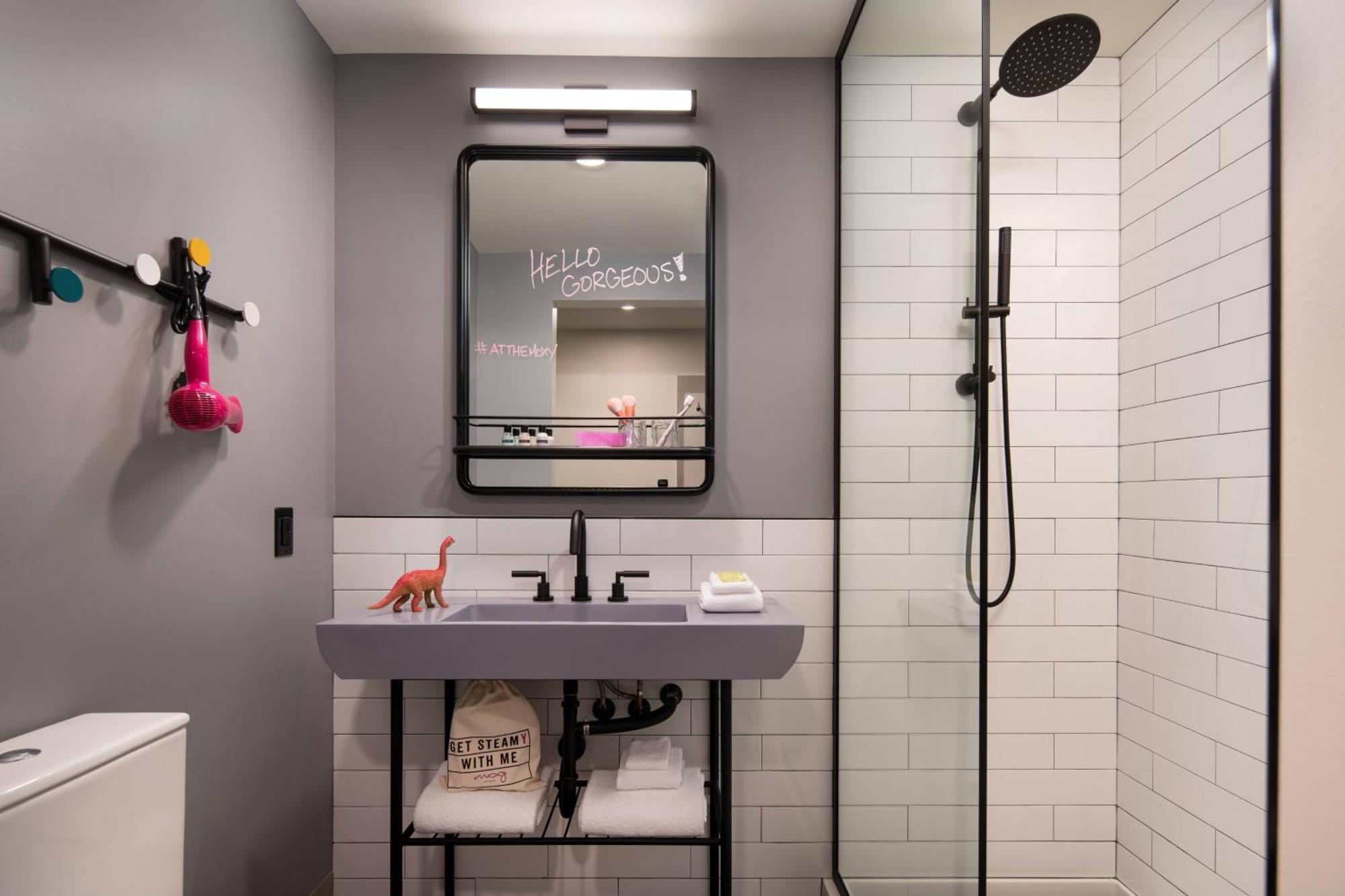 Moxy Portland Downtown Hotel Ngoại thất bức ảnh