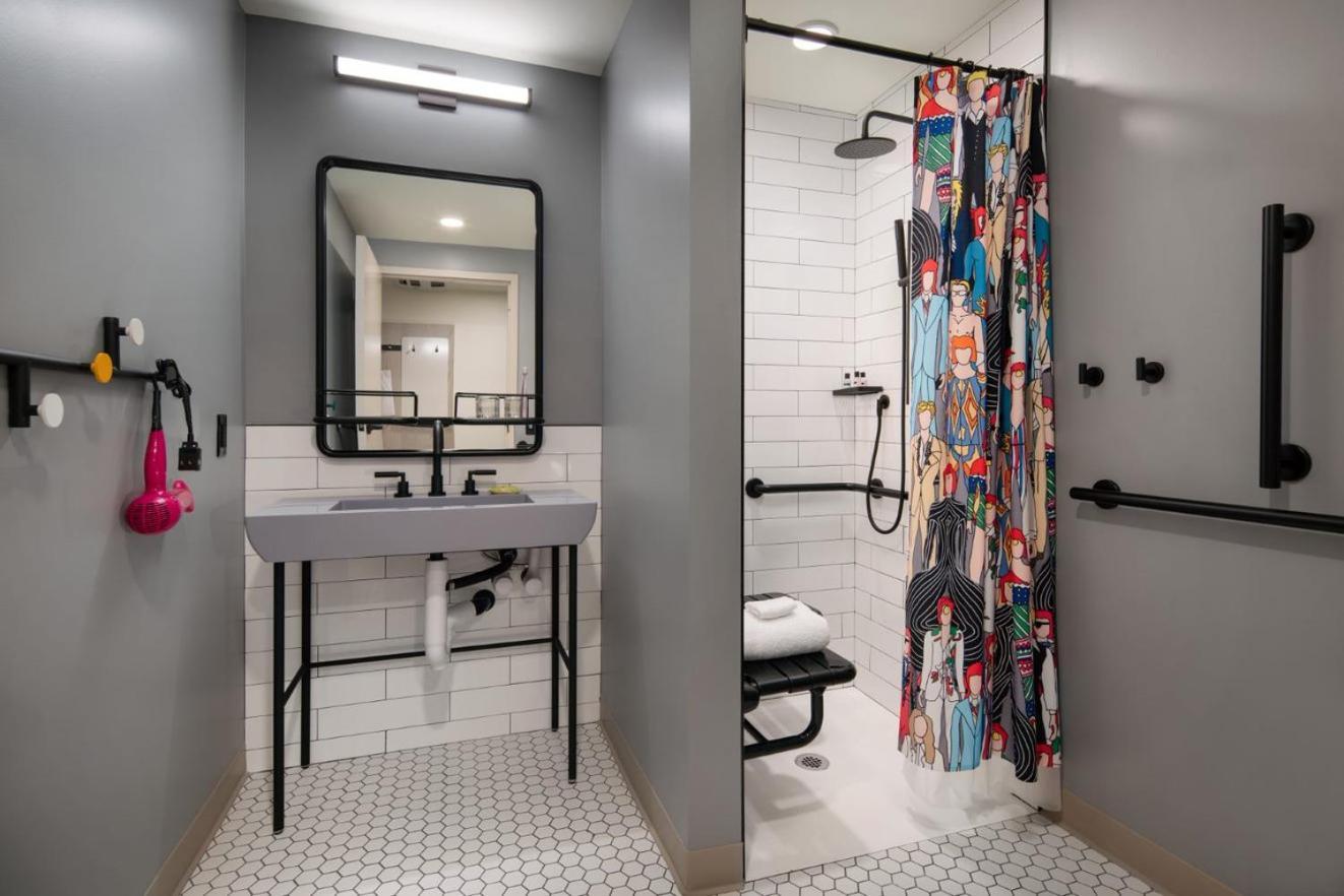 Moxy Portland Downtown Hotel Ngoại thất bức ảnh